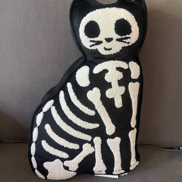 Halloween Skeleton Cat Pillow πββ¬β οΈ Storehouse HTF NWT - Picture 3 of 4